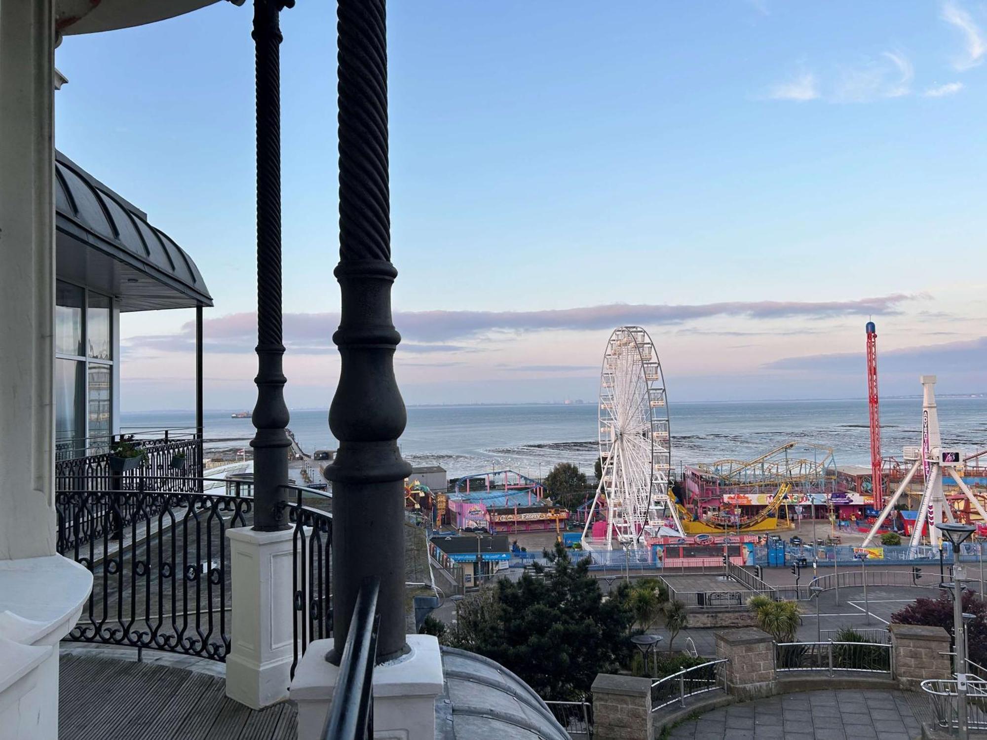 Park Inn By Radisson Palace Southend-on-Sea Dış mekan fotoğraf